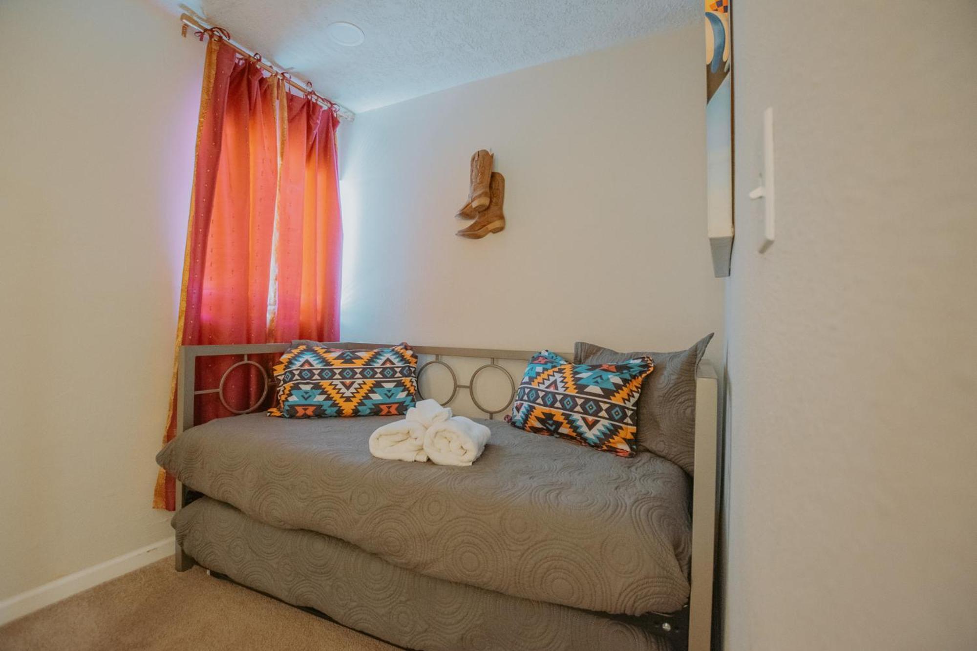 Cowboy Den-Hot Tub-Game Room-Pet Friendly-No Pet Fees! Albuquerque Exterior foto